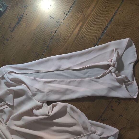 Bold Elements Open Long Sleeve Blouse - Picture 5 of 7